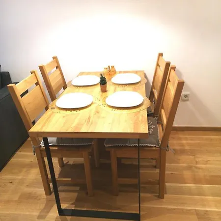 Maja, Zlatni Javor Jahorina