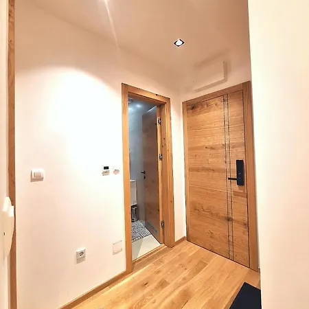 Apartment Maja, Zlatni Javor *