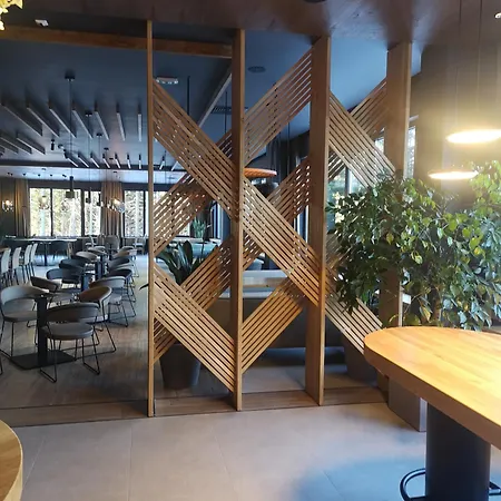Maja, Zlatni Javor Apartman *