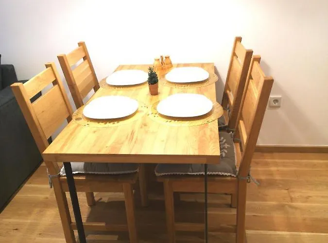 Maja, Zlatni Javor Jahorina